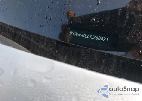 2018 Mercedes-Benz C 300 4Matic z USA, uszkodzony, nr VIN 55SWF4KB6JU260421